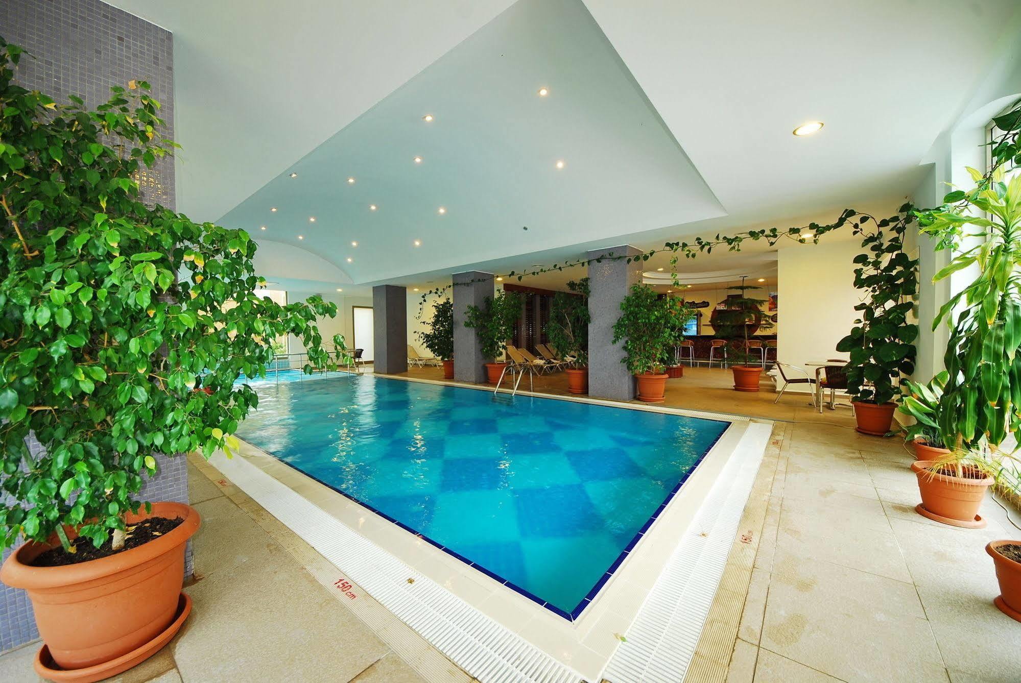 Grand Pasa Hotel Мармарис Экстерьер фото